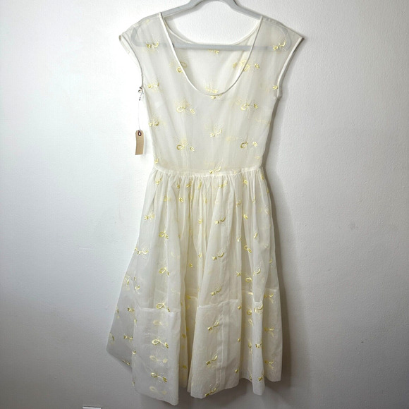 VINTAGE Sheer 50s Pale Lemon Yellow Floral Design Embroidered Sleeveless Dress - Picture 6 of 13